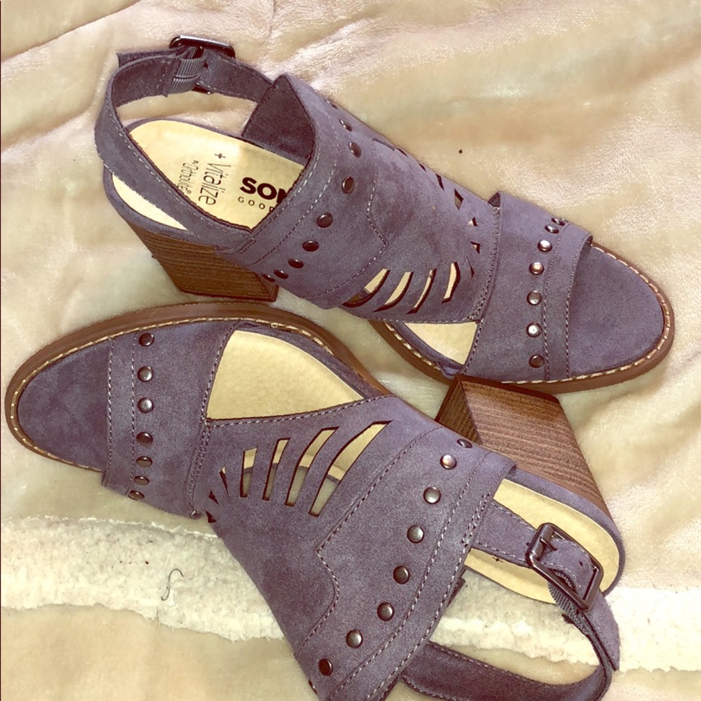 Sandals/Heels
